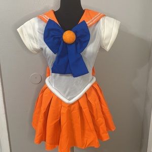 Sailor Venus cosplay